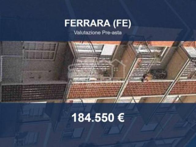 Appartamento in vendita a Centro cittadino, Ferrara