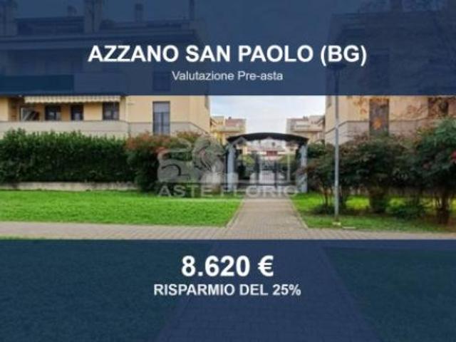 Box in vendita a Azzano San Paolo, Bergamo