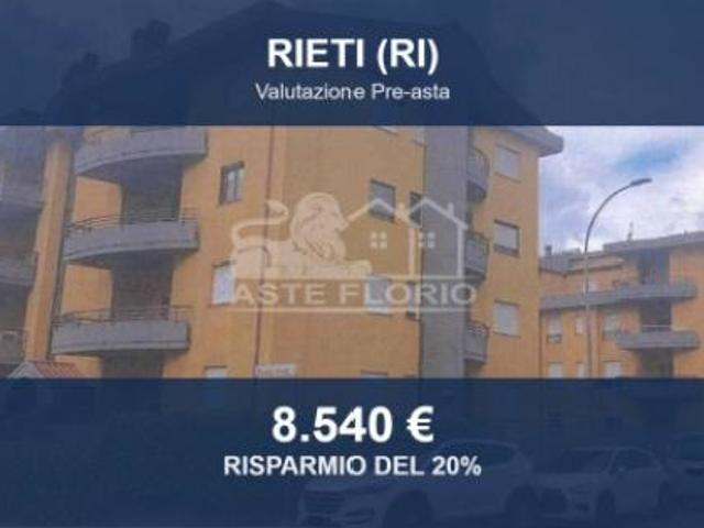 Box in vendita a Campoloniano, Rieti