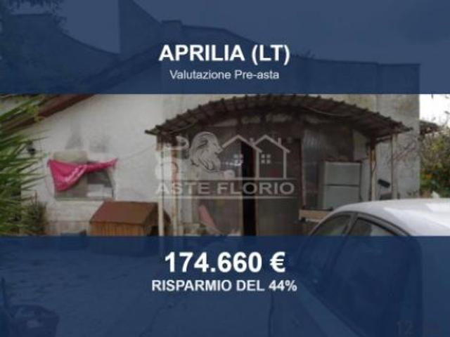 Villa Indipendente in vendita a Aprilia, Lazio