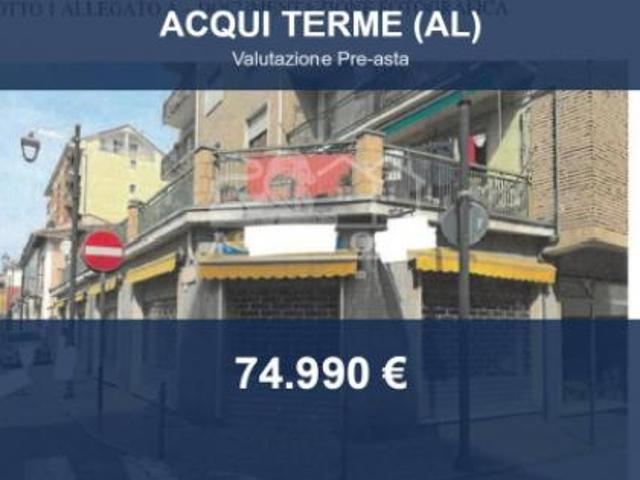 Locale Commerciale in vendita a Piemonte, Alessandria