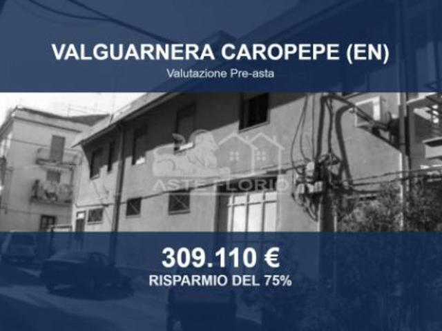 Capannone in vendita a Valguarnera, Sicilia
