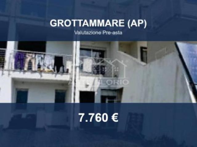 Box in vendita a Montesecco, Grottammare