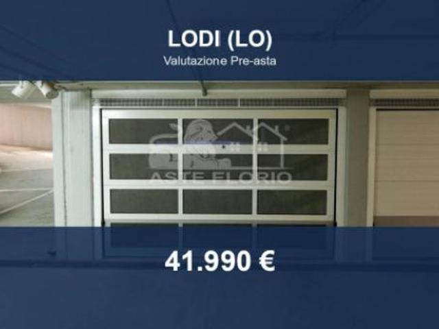 Box in vendita a Revellino, Lodi