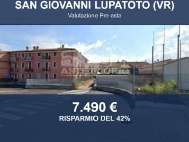 Box in vendita a San Giovanni Lupatoto, Veneto
