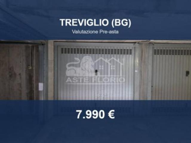 Box in vendita a Treviglio, Lombardia