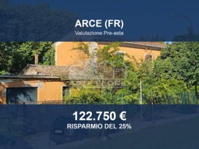 Villa Indipendente in vendita a Arce, Lazio