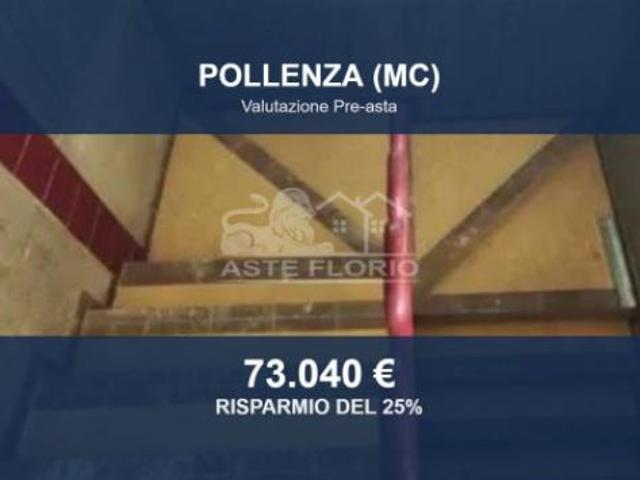 Locale Commerciale in vendita a Marche, Macerata