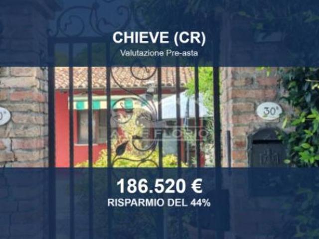Villa Indipendente in vendita a Chieve, Lombardia