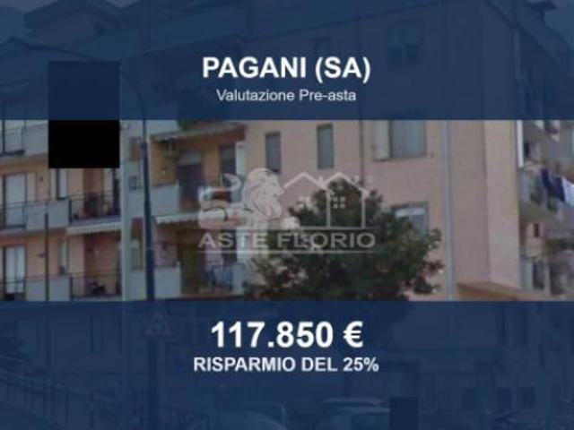 Locale Commerciale in vendita a Pagani, Campania