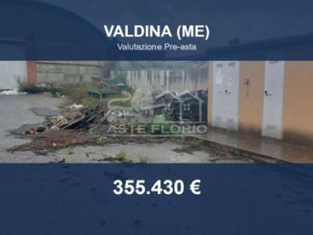 Capannone in vendita a Valdina, Sicilia