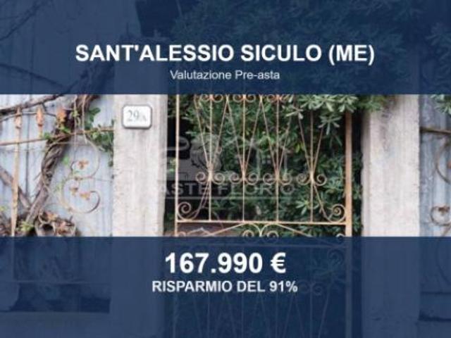 Locale Commerciale in vendita a Sant'Alessio Village, Sant'alessio Siculo