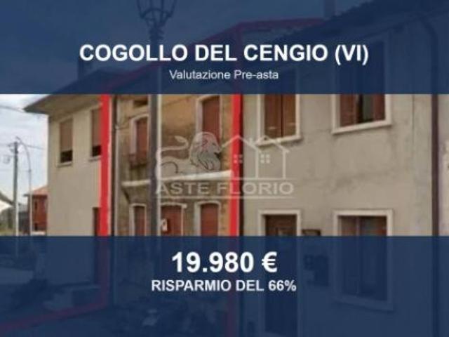 Villa Indipendente in vendita a Cogollo Del Cengio, Veneto
