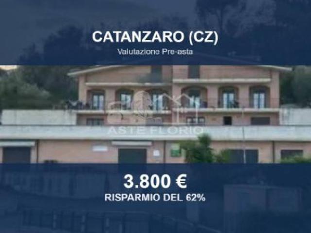 Capannone in vendita a Catanzaro