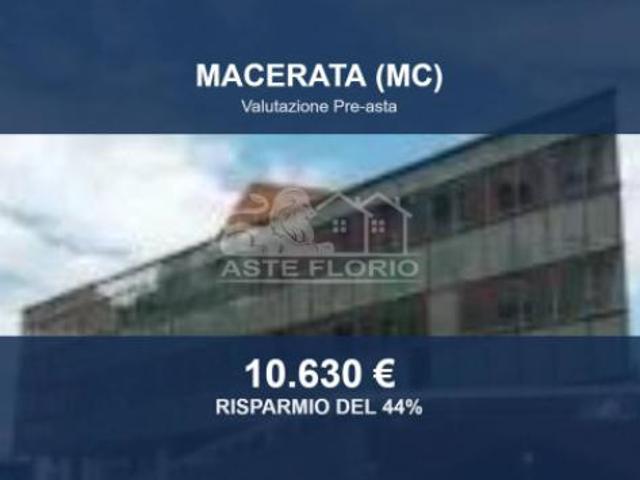Box in vendita a Marche, Macerata