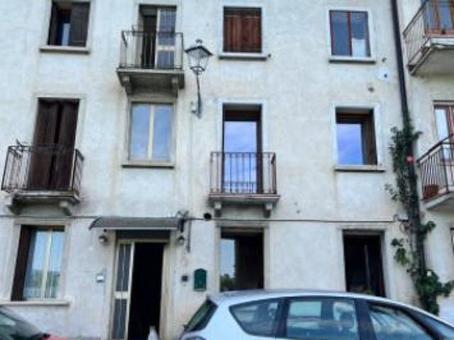 Villa Indipendente in vendita a Valdagno, Veneto
