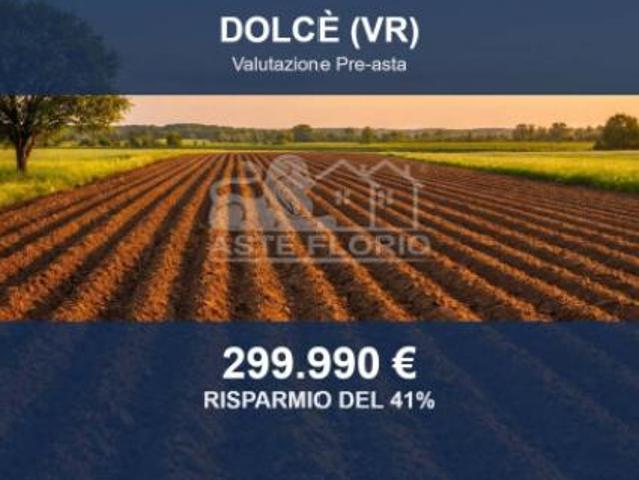 Terreno in vendita a Dolcè, Veneto