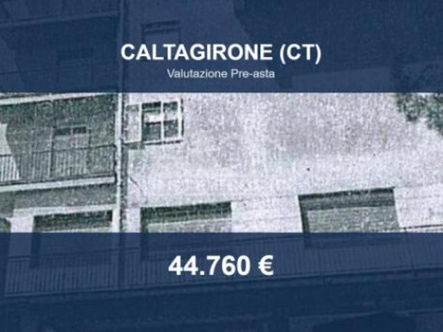 Capannone in vendita a Caltagirone, Sicilia