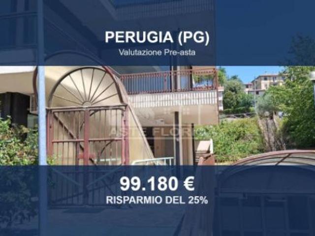 Locale Commerciale in vendita a Santa Lucia, Cenerente