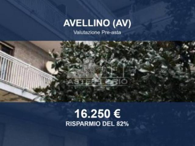 Capannone in vendita a Avellino, Campania