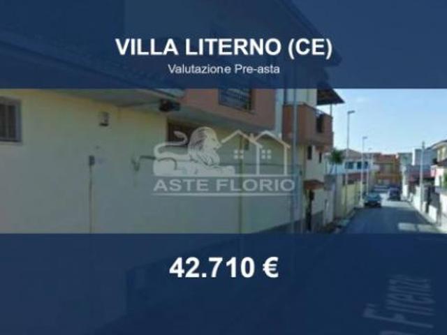 Villa Indipendente in vendita a Villa Literno, Campania