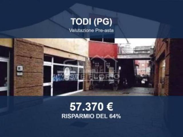 Locale Commerciale in vendita a Todi, Perugia