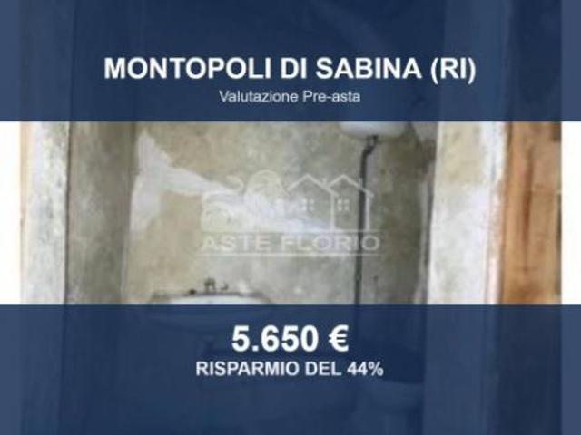 Box in vendita a Montopoli Di Sabina, Lazio