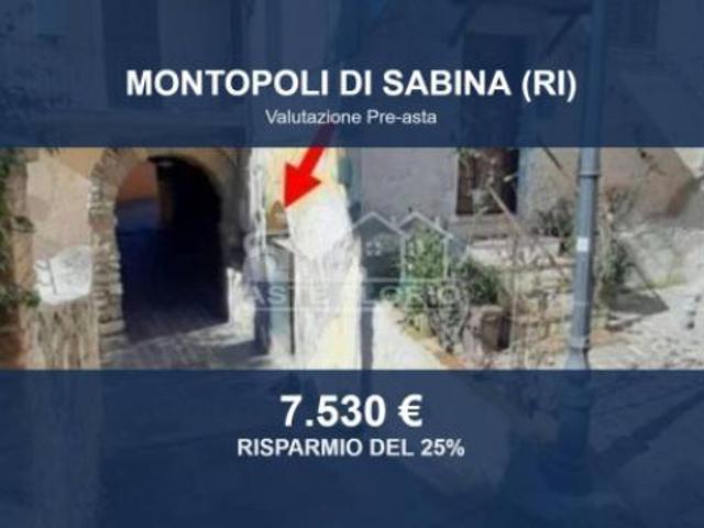 Box in vendita a Montopoli Di Sabina, Lazio
