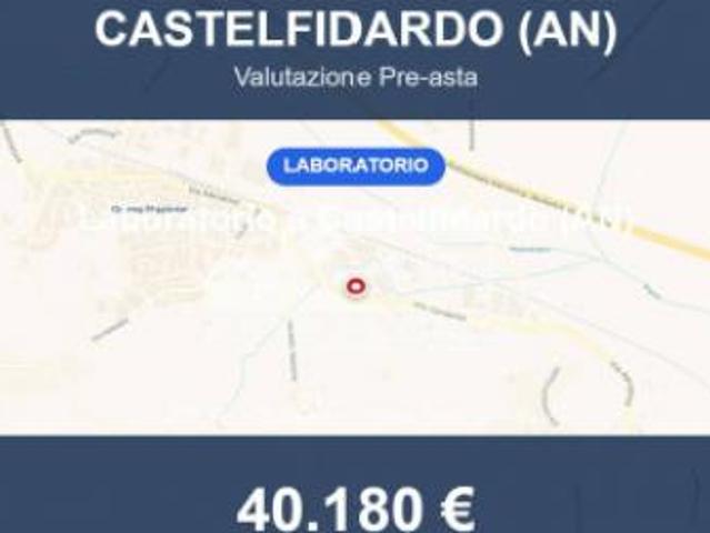 Locale Commerciale in vendita a Marche, Ancona