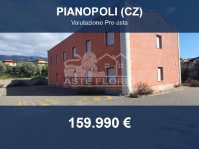 Capannone in vendita a Calabria, Catanzaro