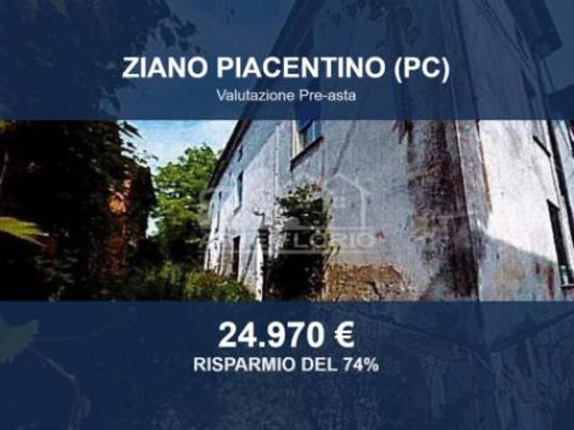Villa Indipendente in vendita a Ziano Piacentino, Piacenza