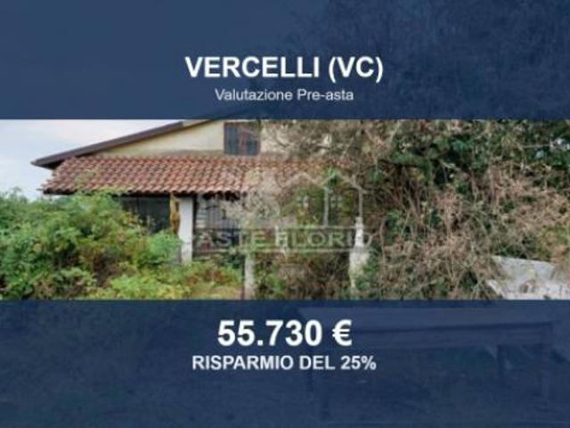 Villa Indipendente in vendita a Vercelli