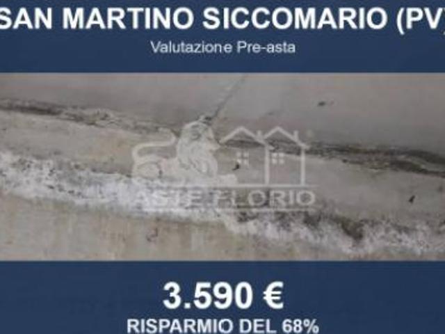 Box in vendita a San Martino Siccomario, Lombardia