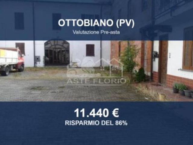 Villa Indipendente in vendita a Ottobiano, Pavia