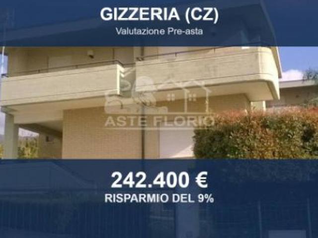 Villa Indipendente in vendita a Gizzeria, Catanzaro