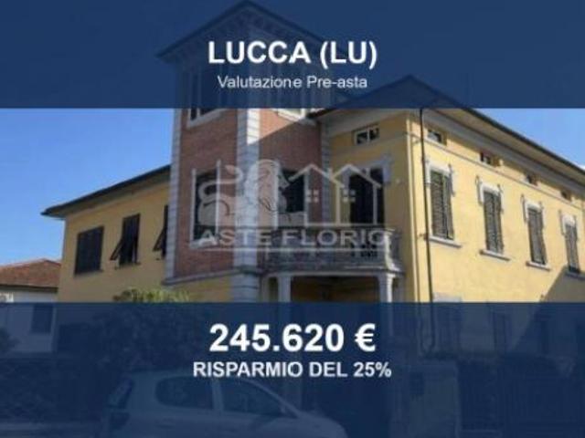 Villa Indipendente in vendita a Bagni Di Lucca Ponte, Toscana