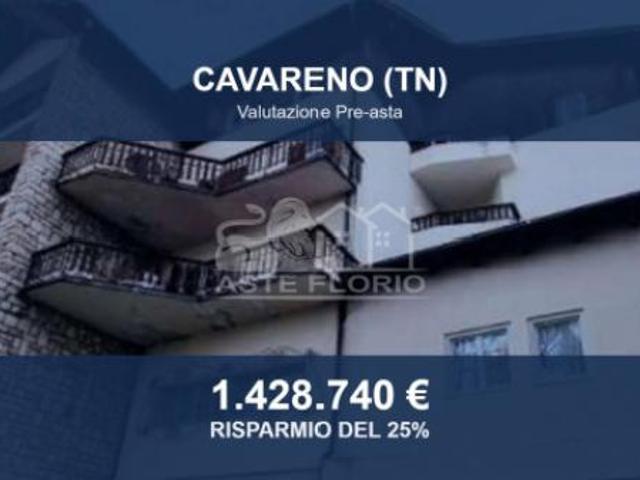 Locale Commerciale in vendita a Comunità della Val di Non, Cavareno