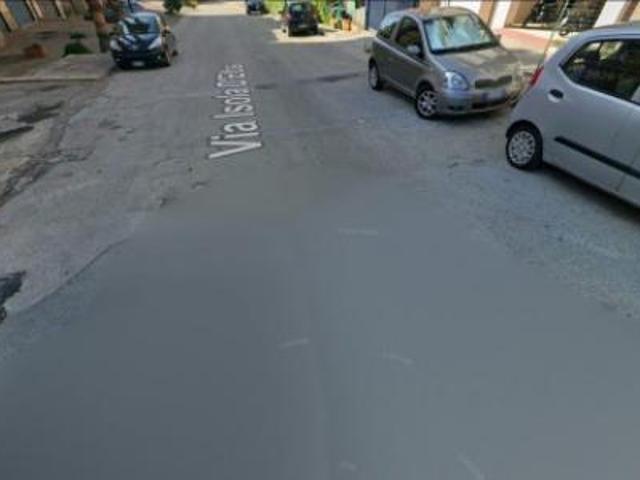 Locale Commerciale in vendita a Monserrato, Agrigento