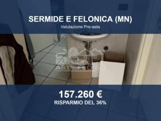 Locale Commerciale in vendita a Sermide e Felonica, Sermide