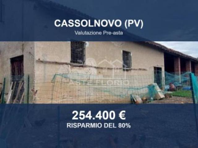 Locale Commerciale in vendita a Cassolnovo, Lombardia