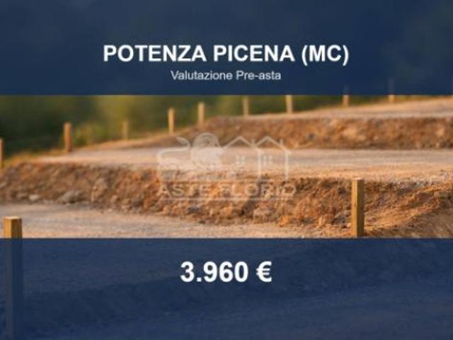 Terreno in vendita a Potenza Picena, Macerata
