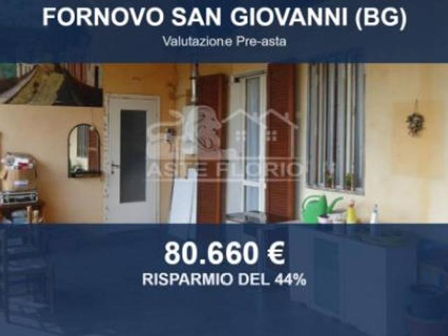 Villa Indipendente in vendita a Fornovo San Giovanni, Lombardia