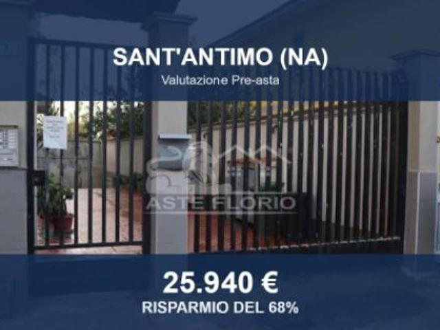 Box in vendita a Sant'antimo, Campania