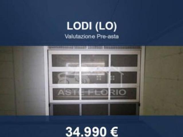 Box in vendita a Revellino, Lodi