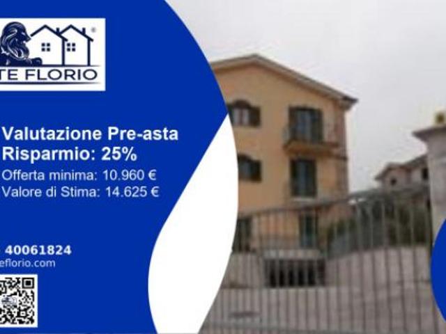 Box in vendita a Marche, Fermo