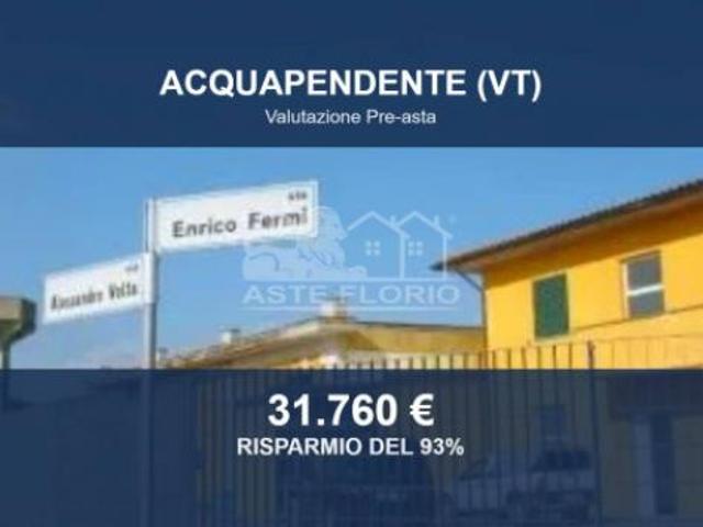 Capannone in vendita a Acquapendente, Lazio
