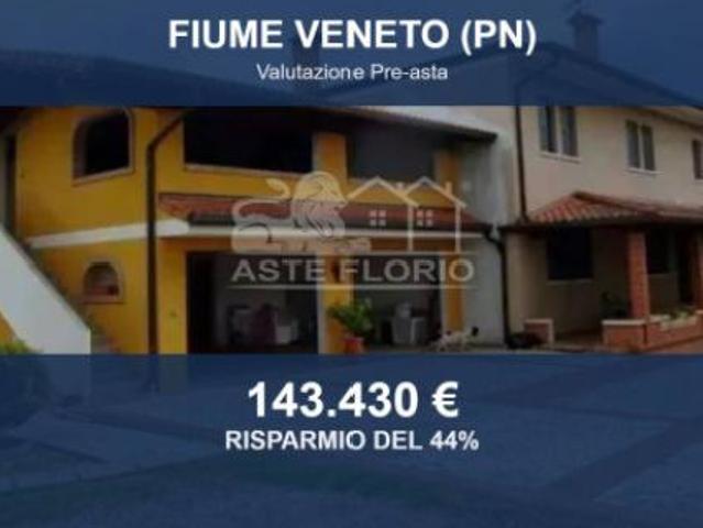 Villa Indipendente in vendita a Fiume Veneto, Friuli-Venezia Giulia