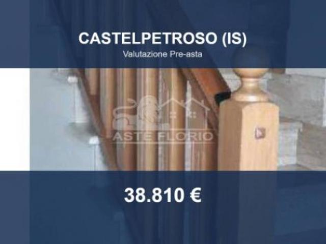 Villa Indipendente in vendita a Castelpetroso, Molise