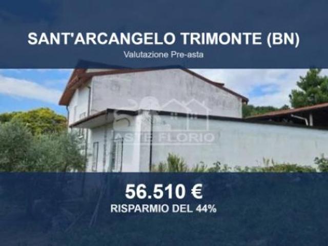 Villa Indipendente in vendita a Sant'arcangelo Trimonte, Campania