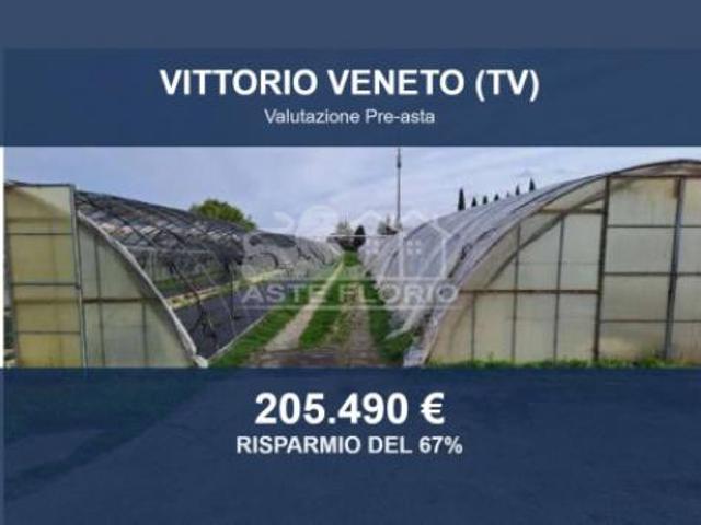 Capannone in vendita a Vittorio Veneto, Veneto